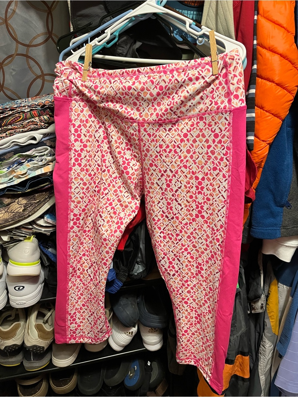 ZELOS Pink Geometric Patterned Leggings with Hot Pink Side Panels